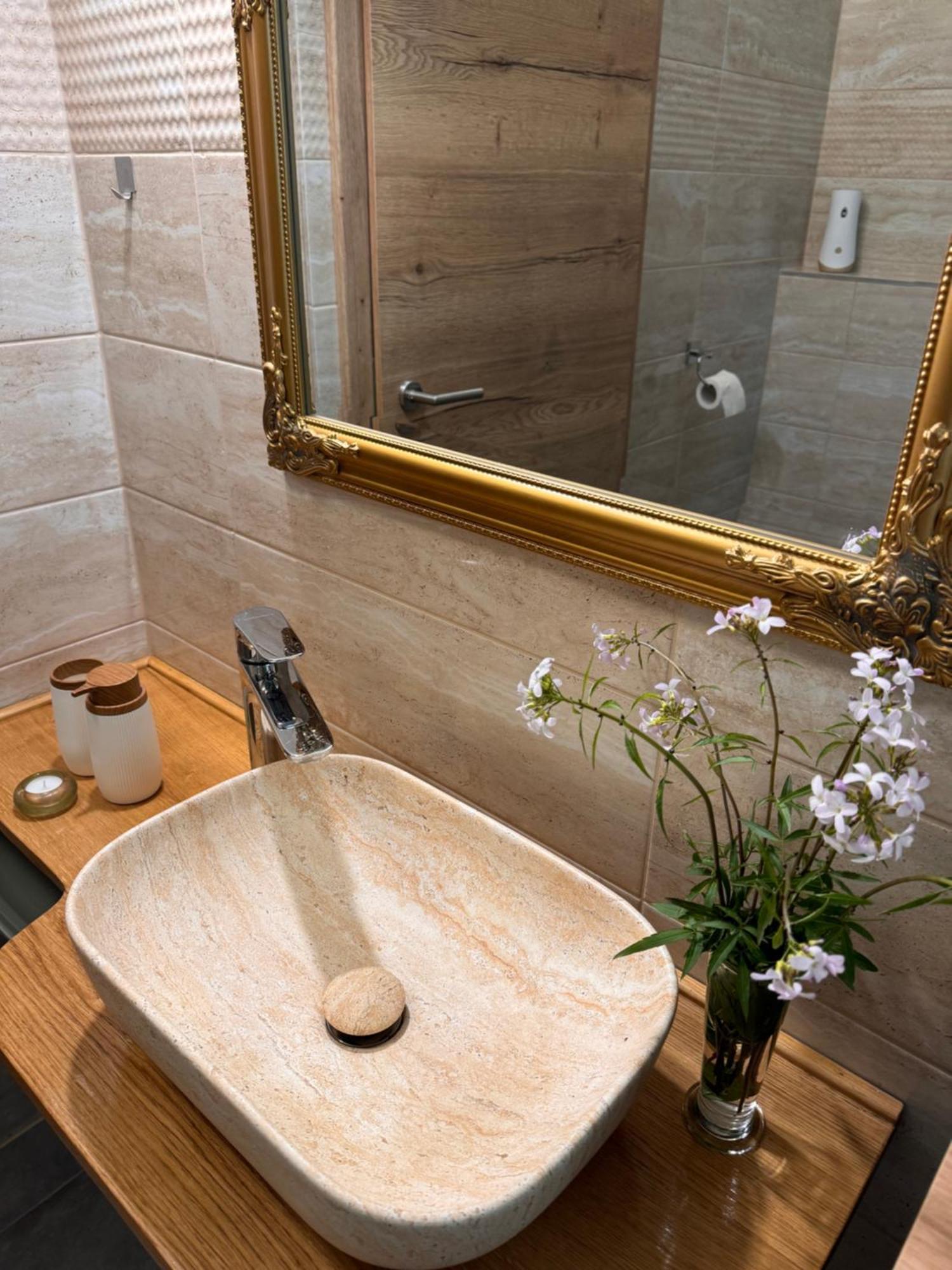 Apartment With A Terrace Forest Home Lullula Veprinac エクステリア 写真